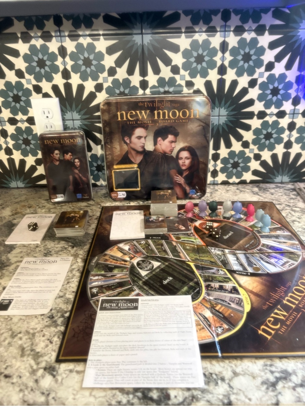 Twilight Saga New Moon Board Game & Card Game Bundle Complete w/Tin